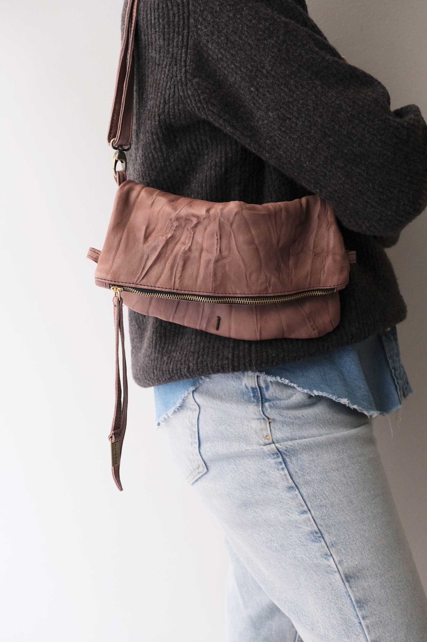 Stella modular pochette in taupe nappa washed soft leather leather - Made in Italy -