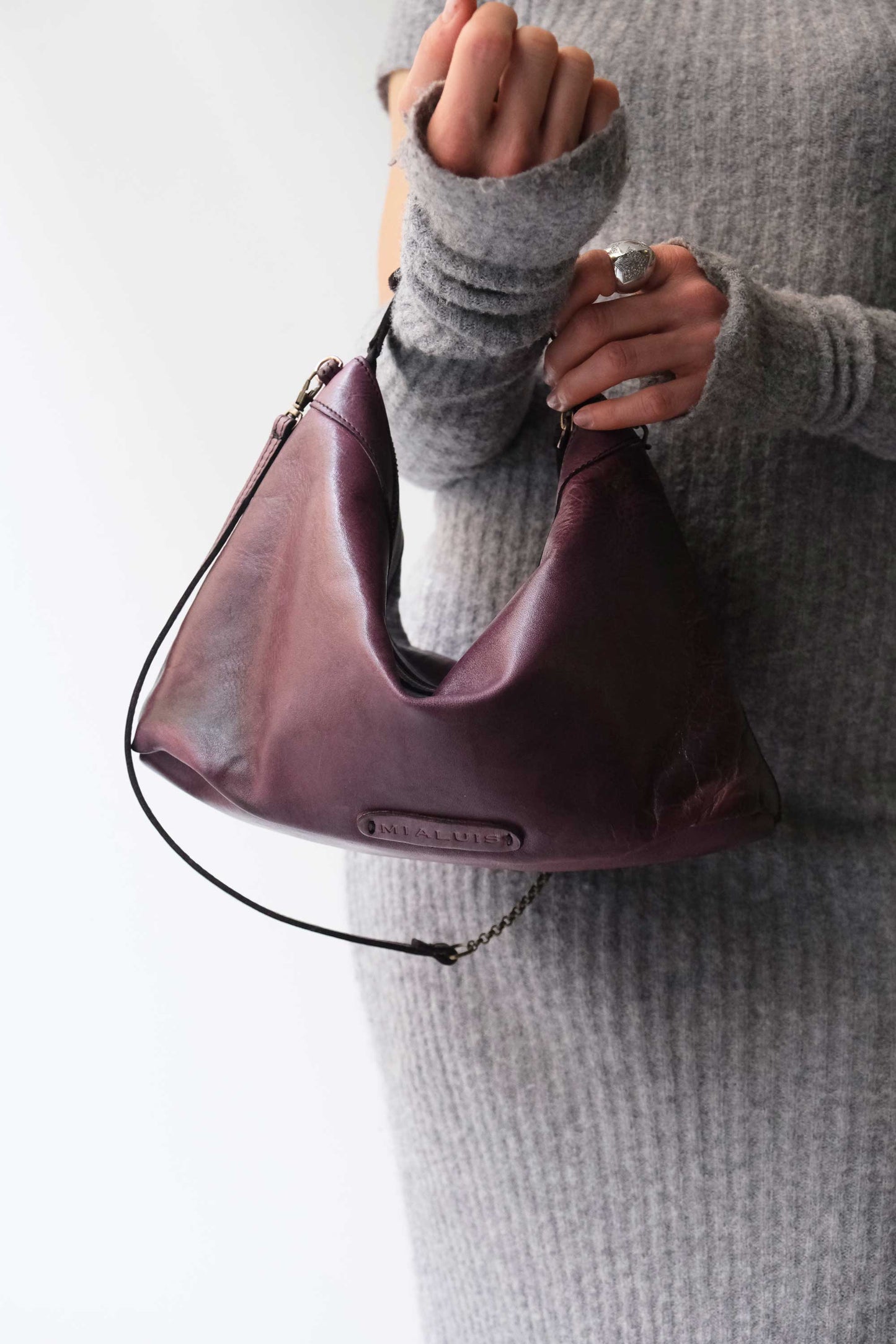 Chicca Media hobo bag in plum turner calf soft leather - Made in Italy-