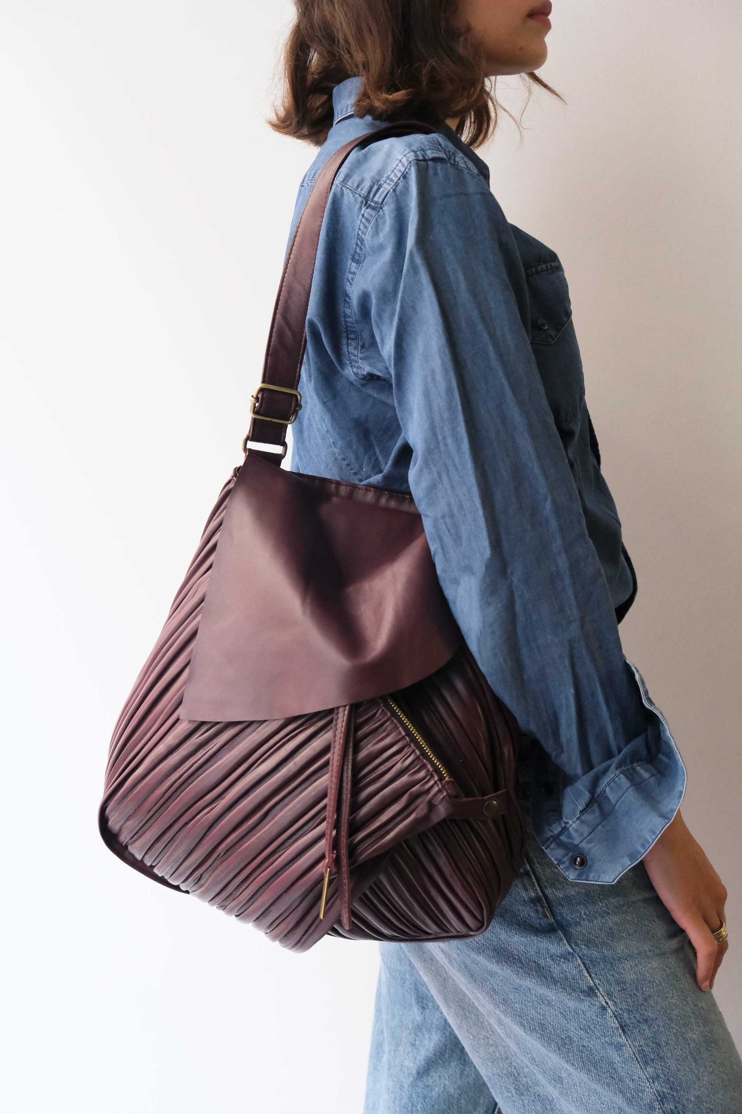 Gabri tote bag in pleated plum colour nappa leather - Made in Italy