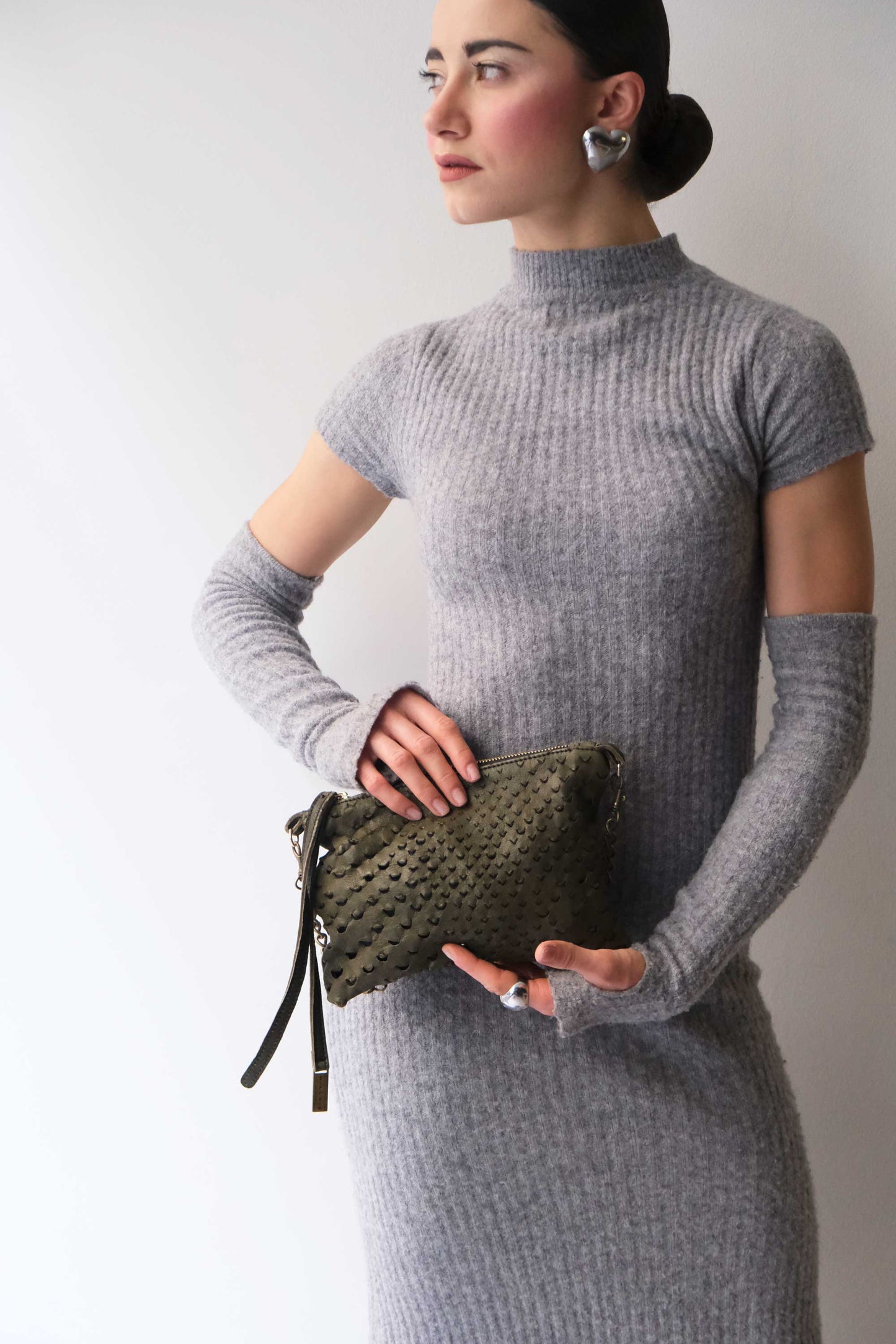 Mikin forest pochette in taipan vegetable-tanned leather – Made in Italy -