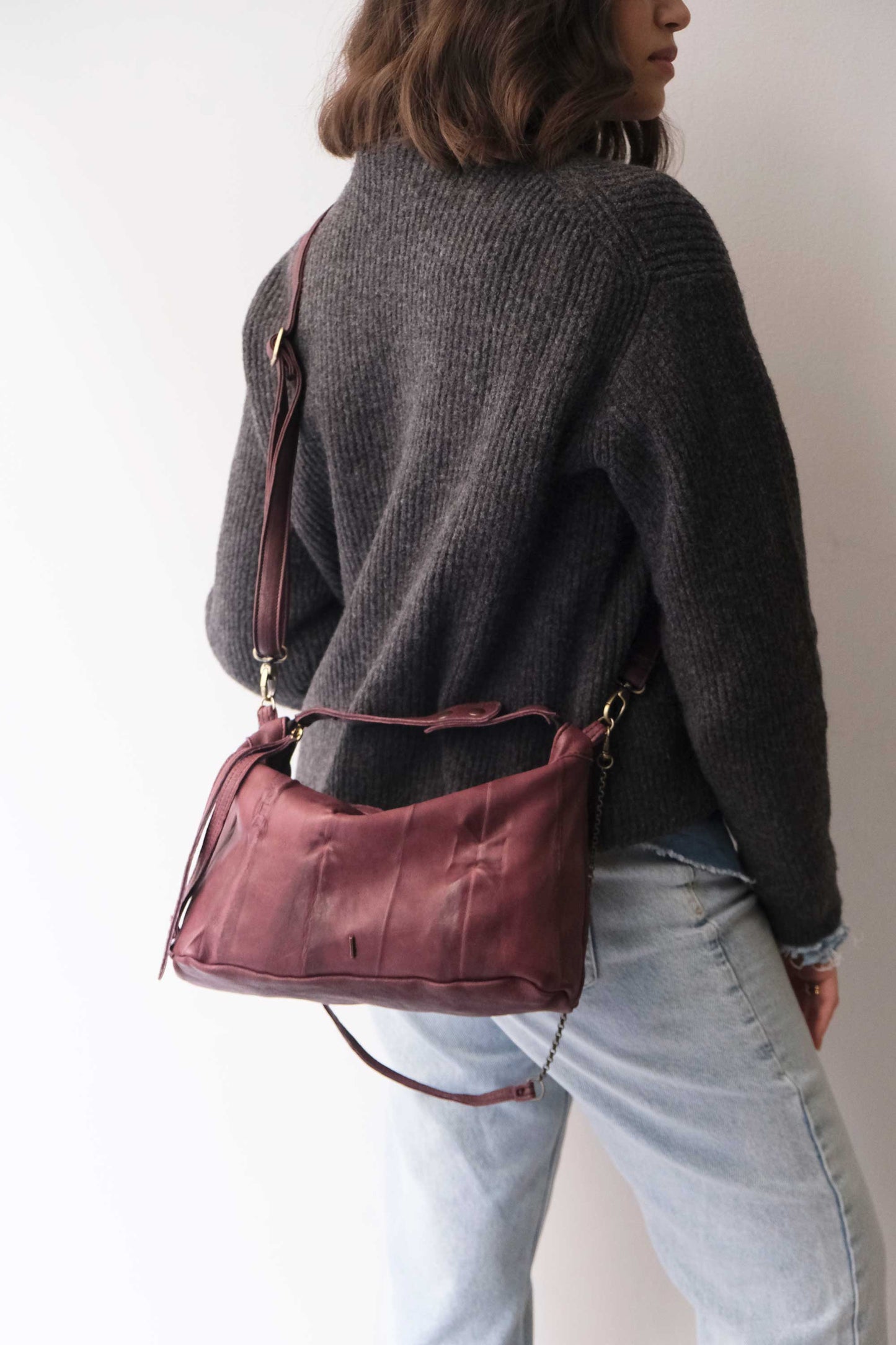 Chicca Media hobo bag in plum lomé nappa - Made in Italy -