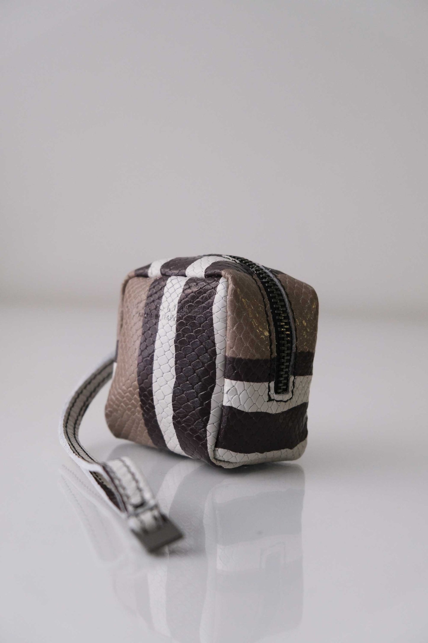 Dream box mini pochette in taupe line soft leather