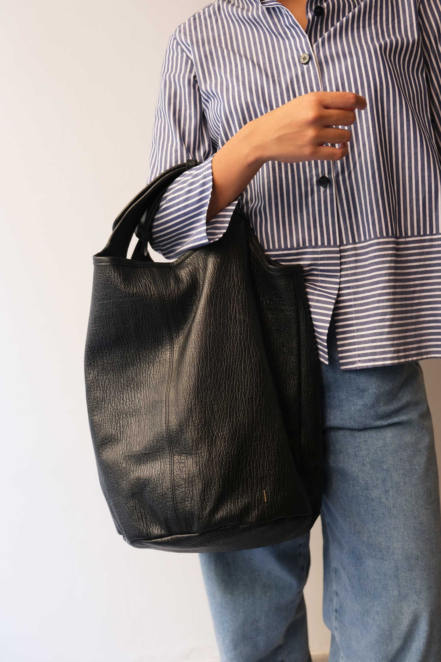 Lena tote bag in nappa nera