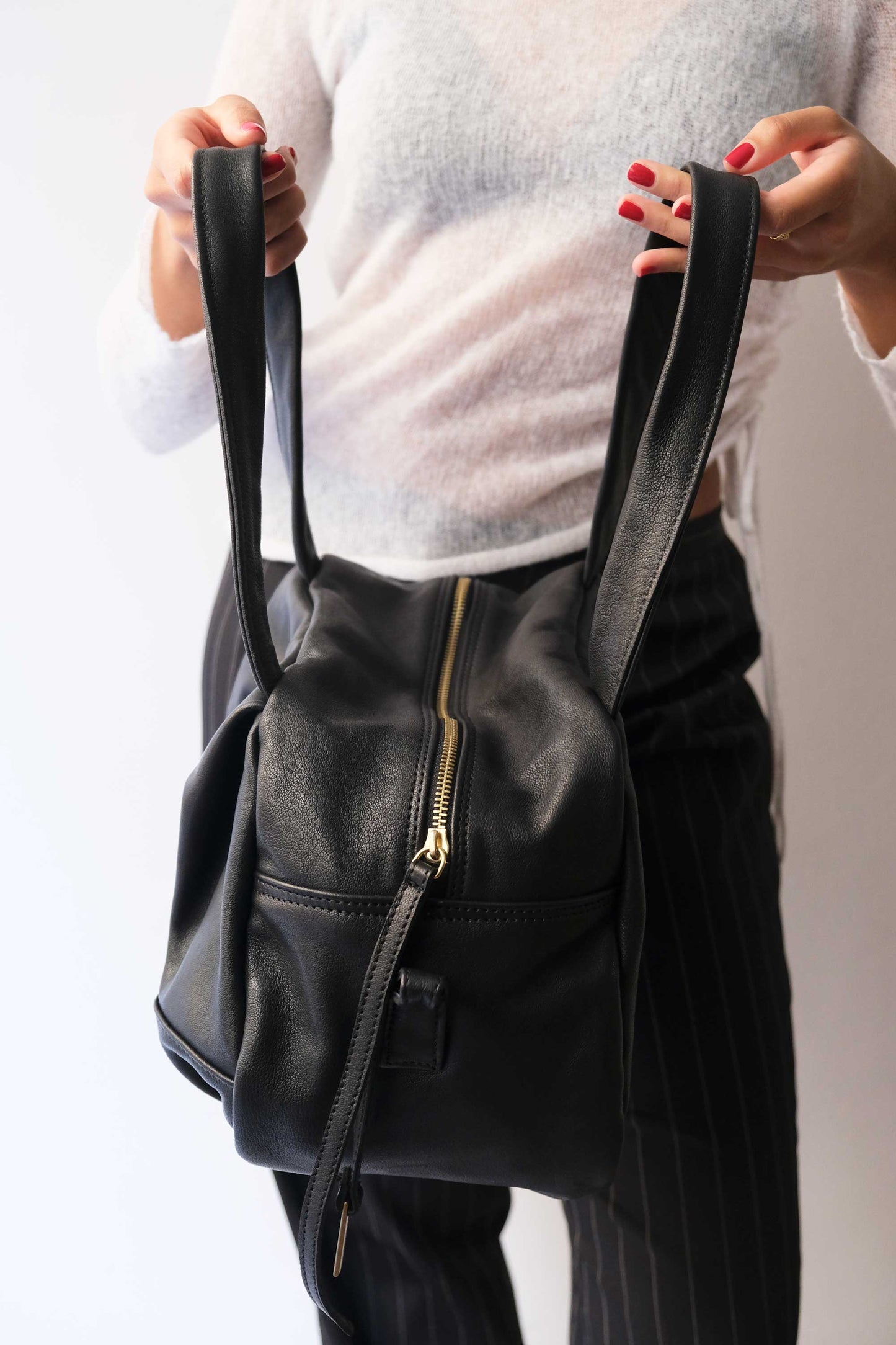 Borsa Betty in nappa traforata nera - Made in Italy -