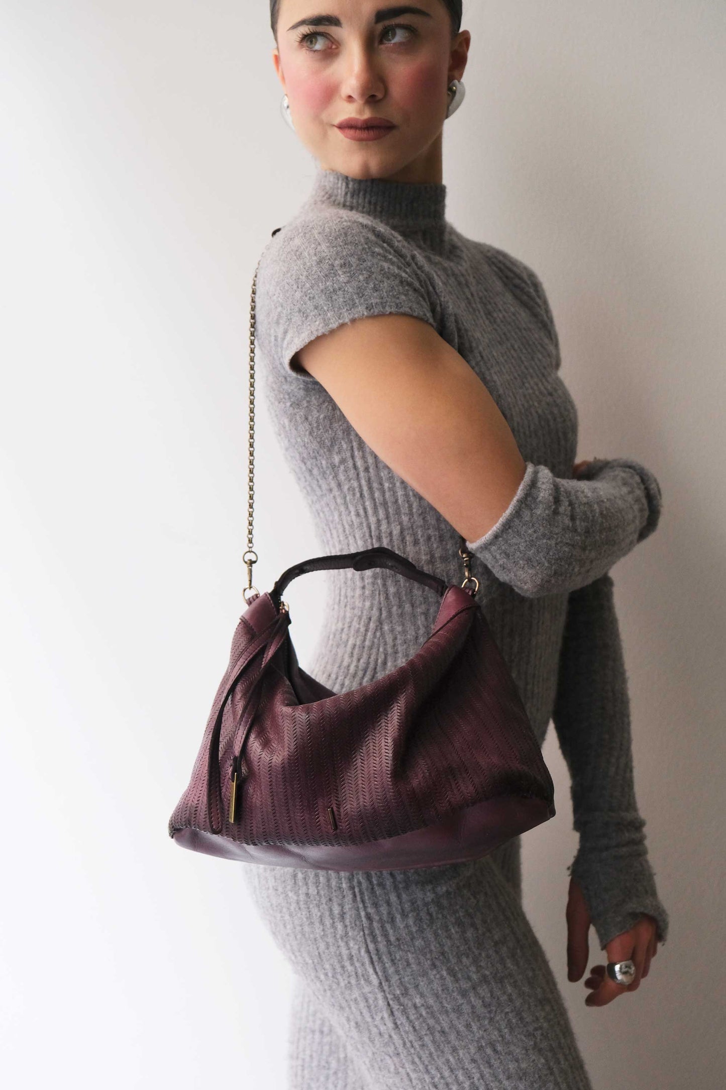 Chicca Media hobo bag in plum turner calf soft leather - Made in Italy-