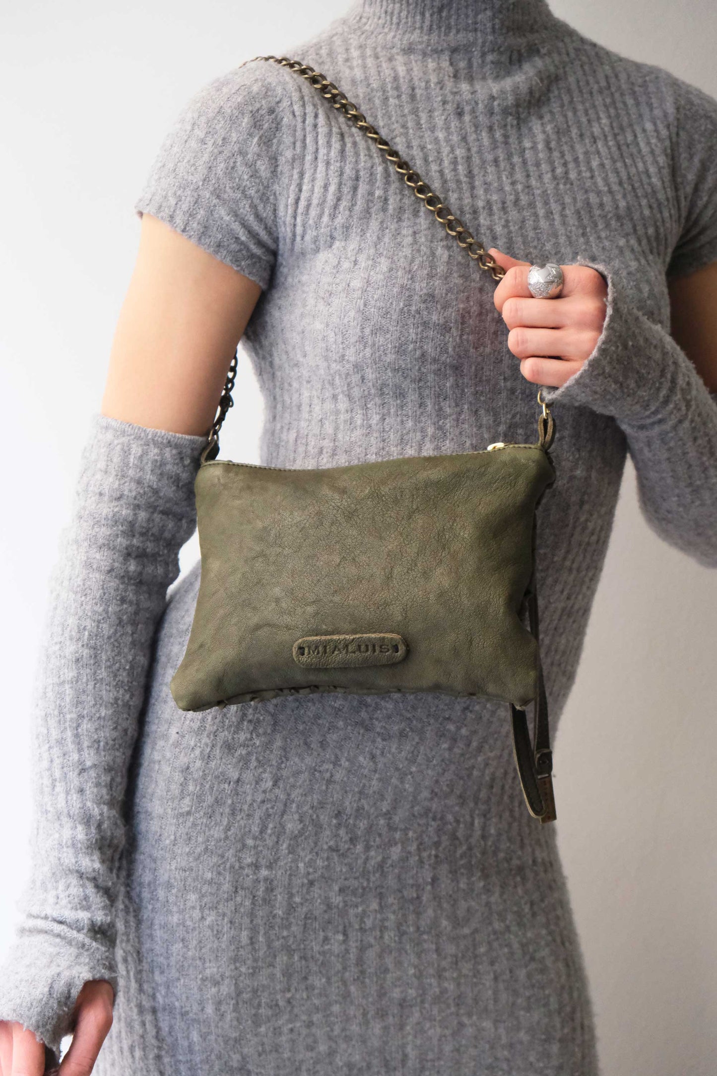 Mikin forest pochette in taipan vegetable-tanned leather – Made in Italy -