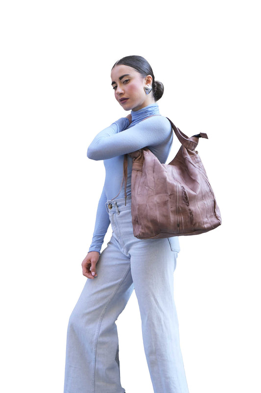 LAUNCH PRICE €298 UNTIL OCTOBER 30 - Valy tote bag in soft nappa lomé taupe - Made in Italy -