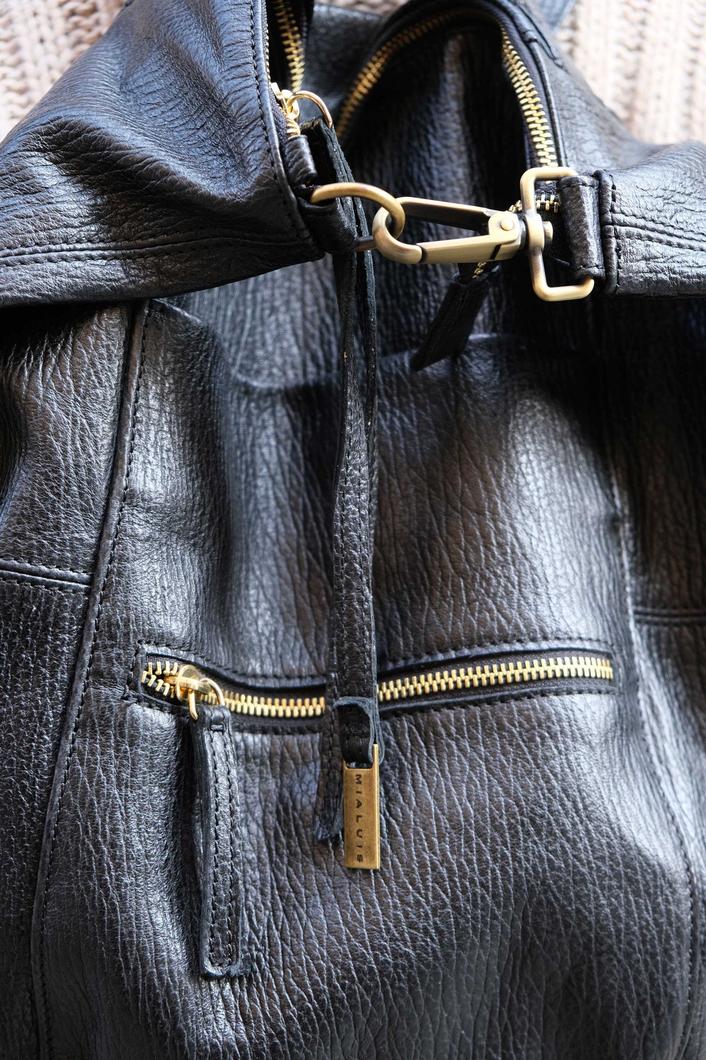 Vicky backpack in black shark-print vegetable-tanned nappa leather – Made in Italy -