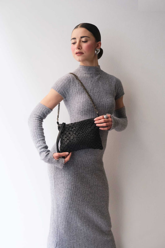 Mikin black pochette in taipan vegetable-tanned leather – Made in Italy -