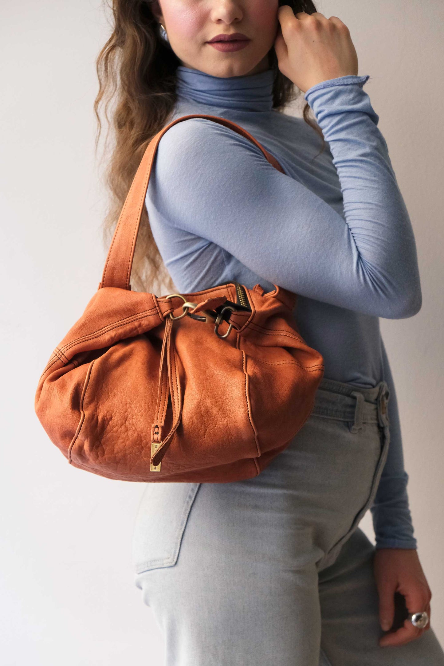 Mina media tote bag in lips nappa leather - Made in Italy -