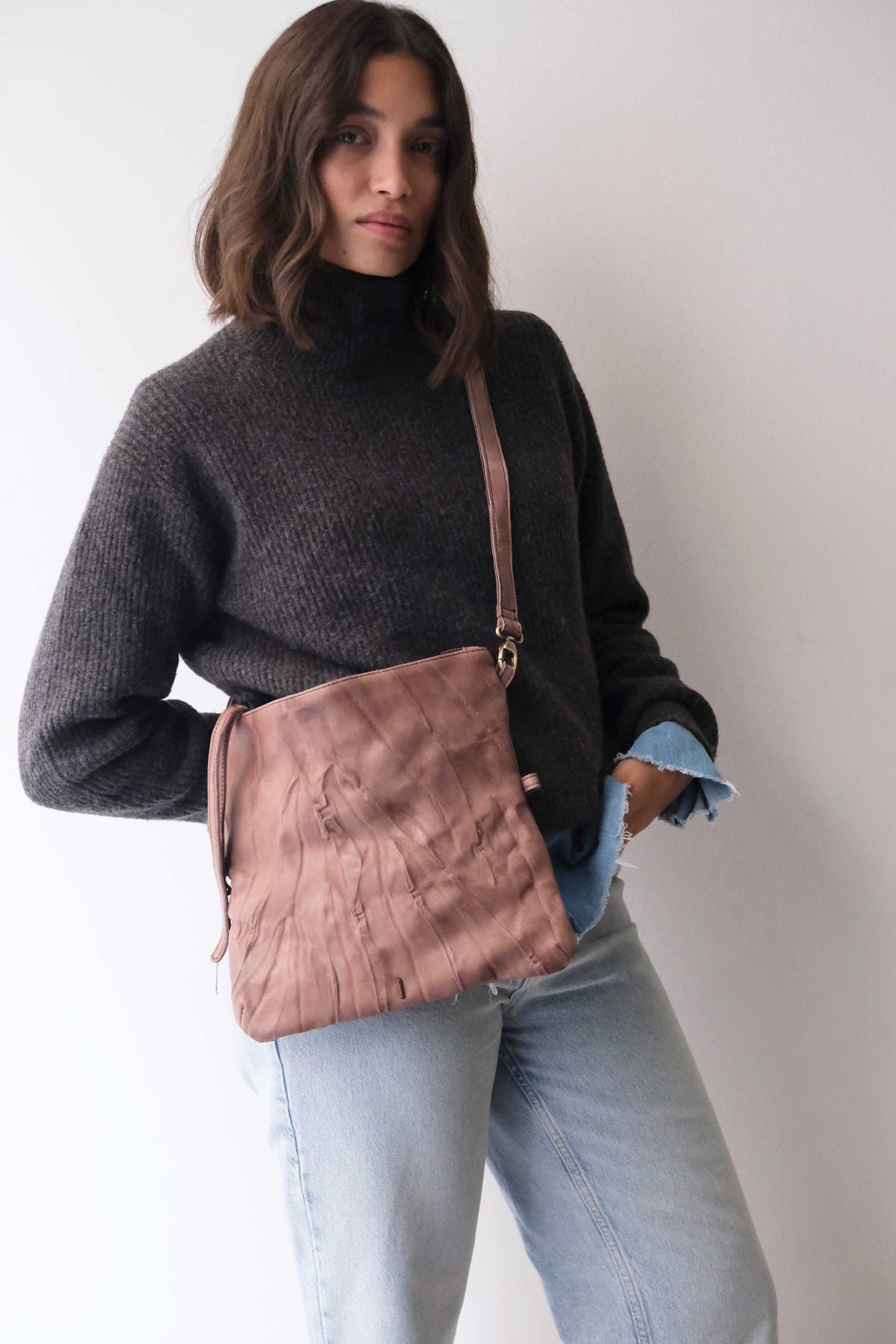 Stella modular pochette in taupe nappa washed soft leather leather - Made in Italy -