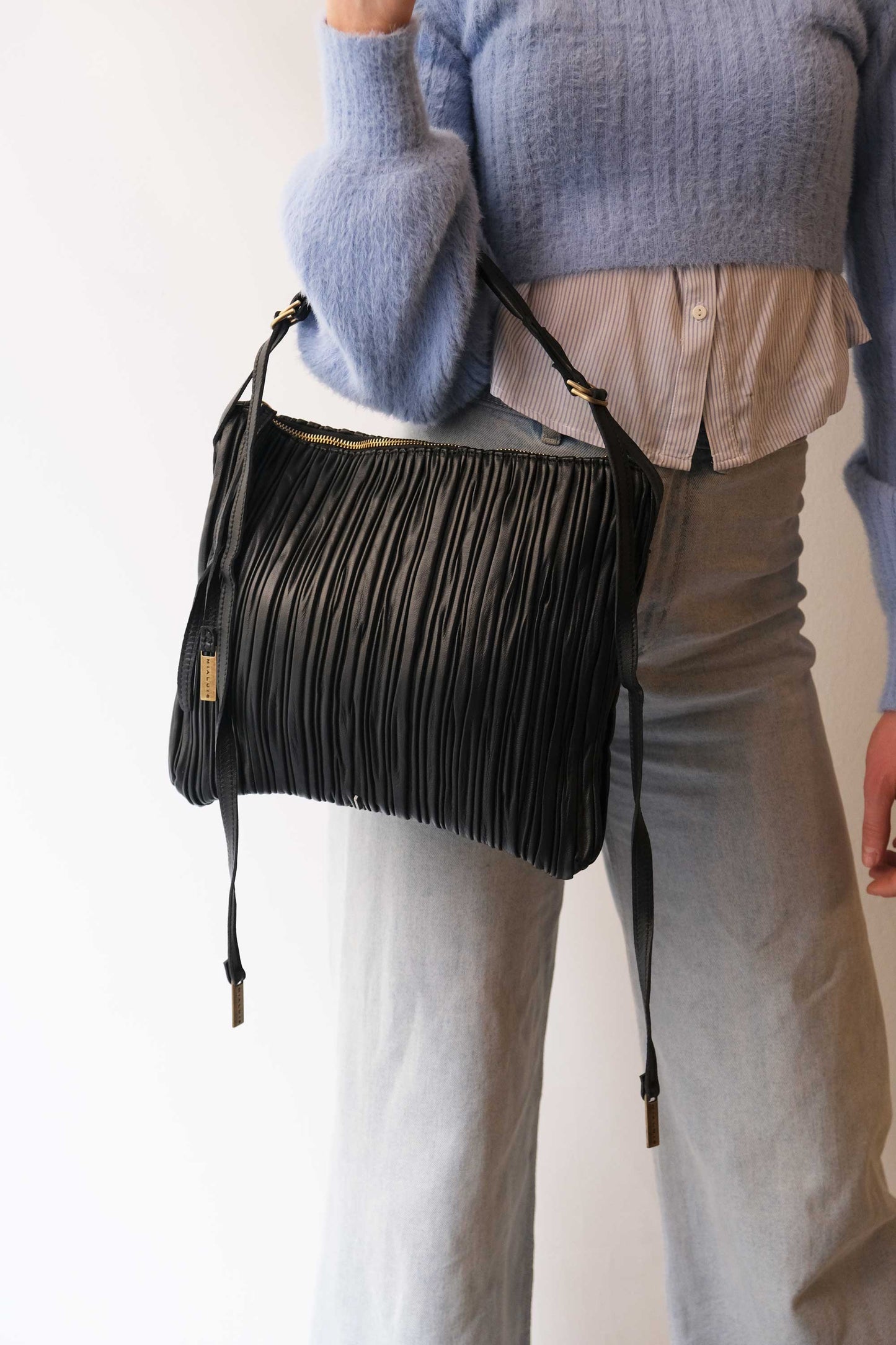 Valentina small hobo bag in black pleated leather - Made in Italy -