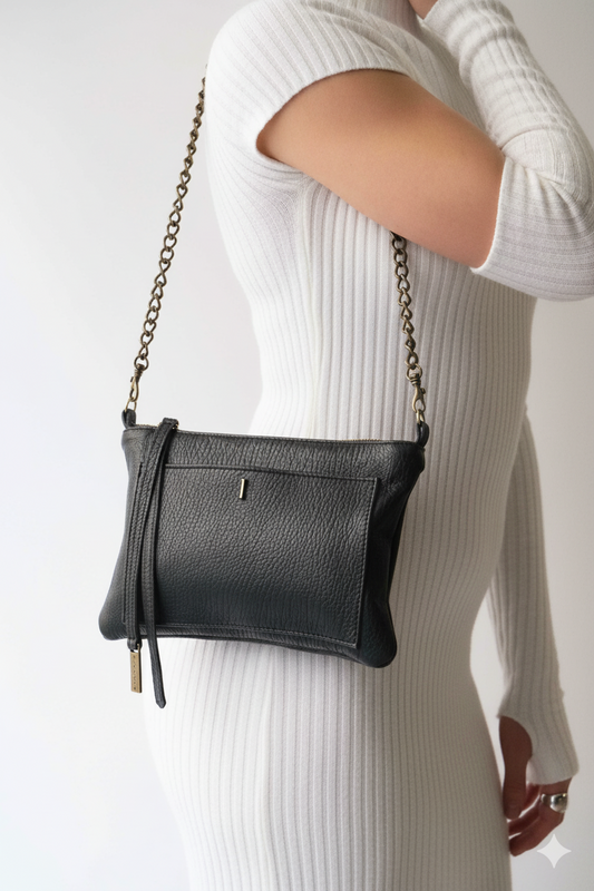 Mikin black pochette in vegetable-tanned leather – Made in Italy -