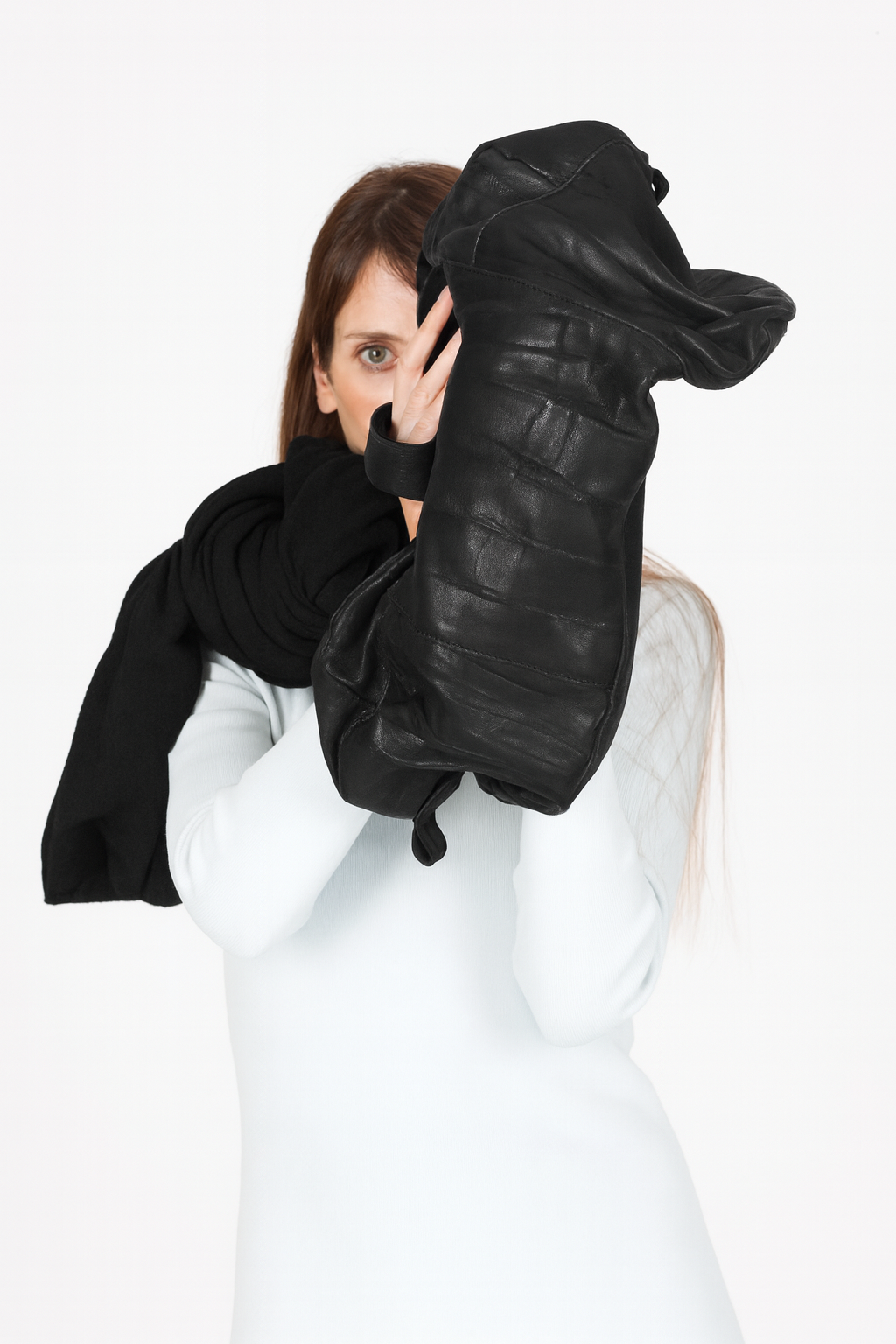 Cri crossbody in black soft nappa lomé - Made in Italy -