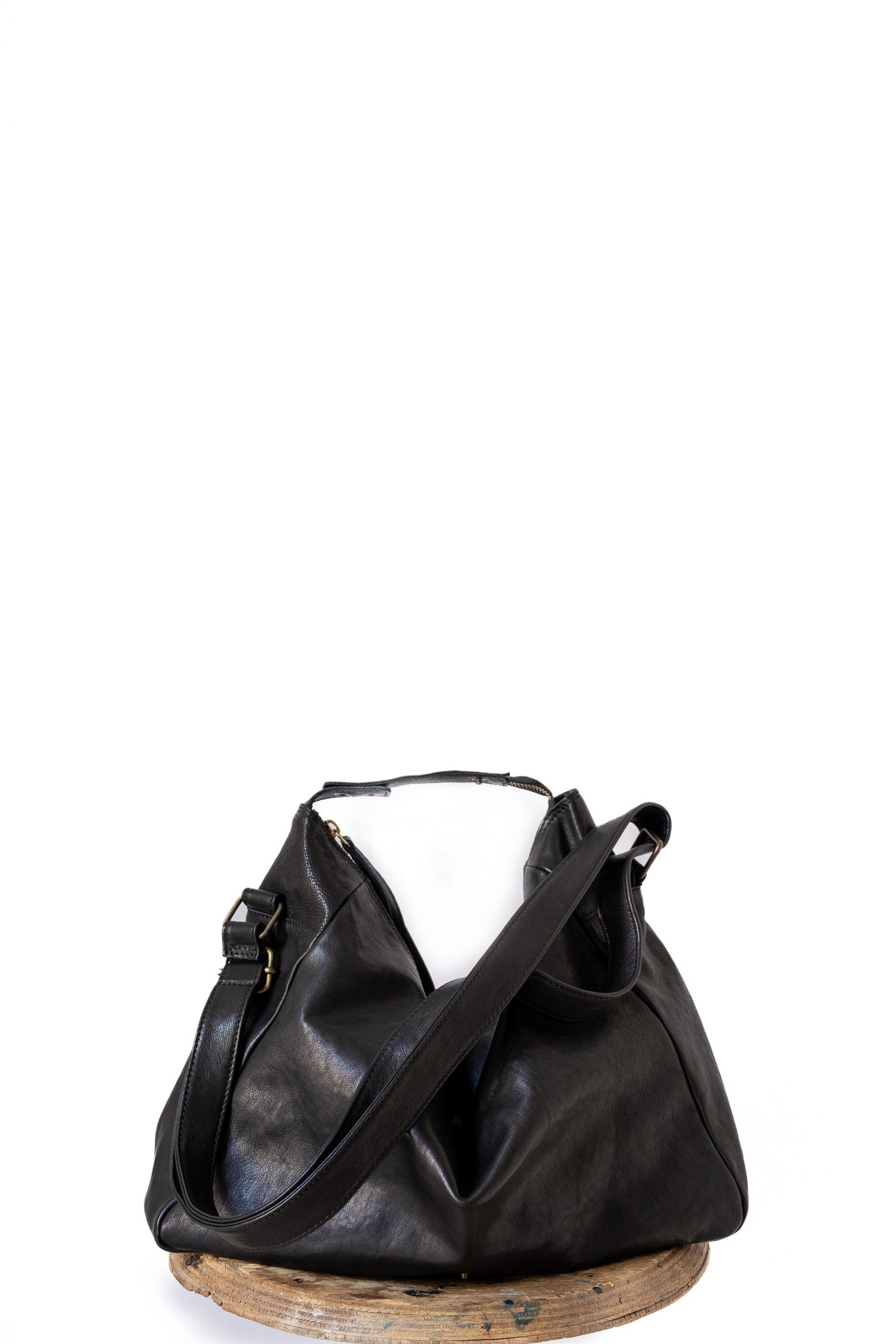 Chicca hobo bag in black nappa vegetable leather