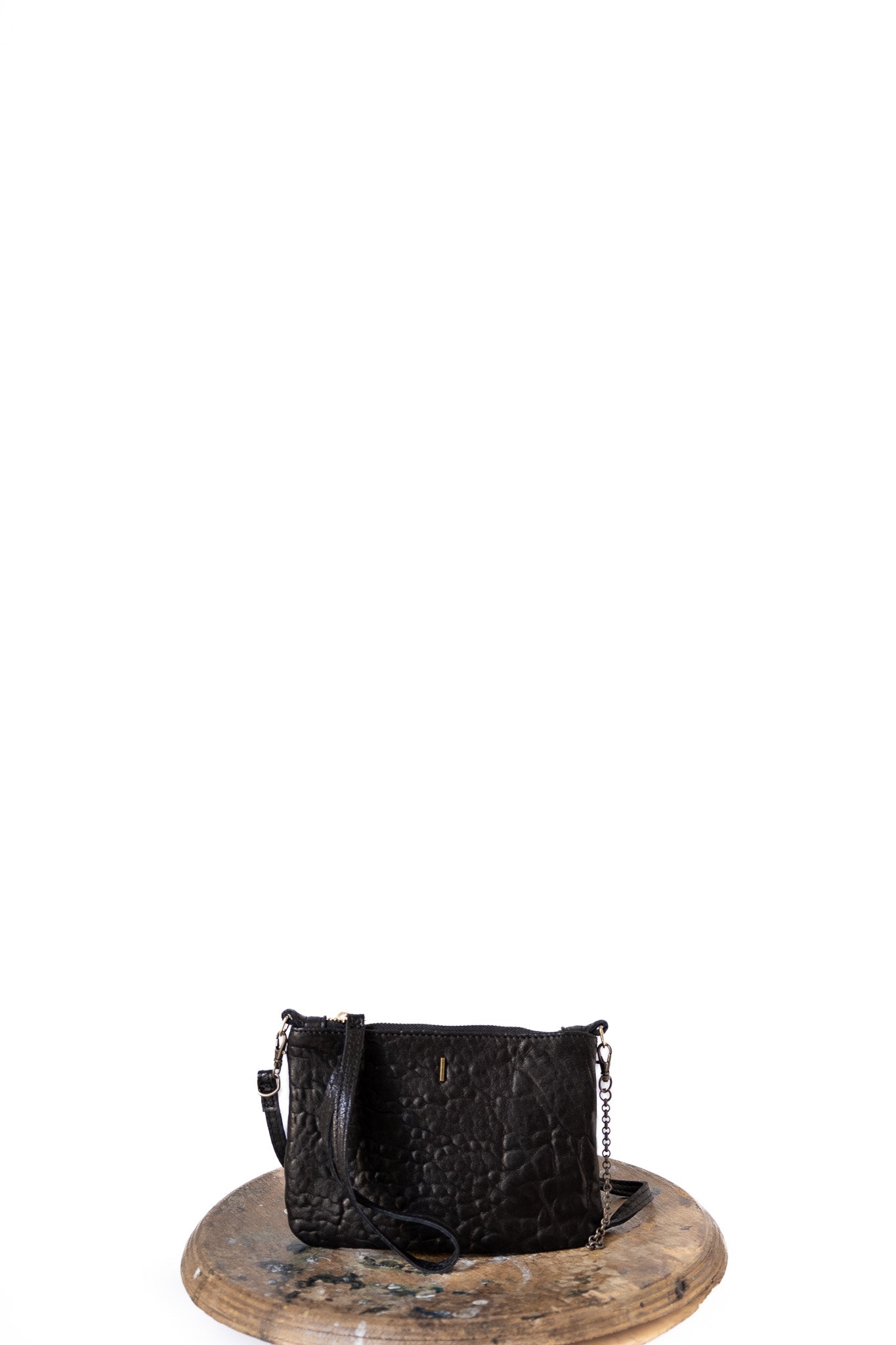 Tina pochette in black mutton vegetable leather