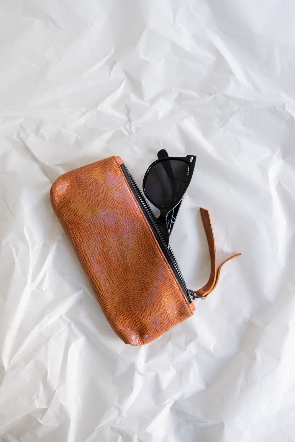 The Mialuis leather case